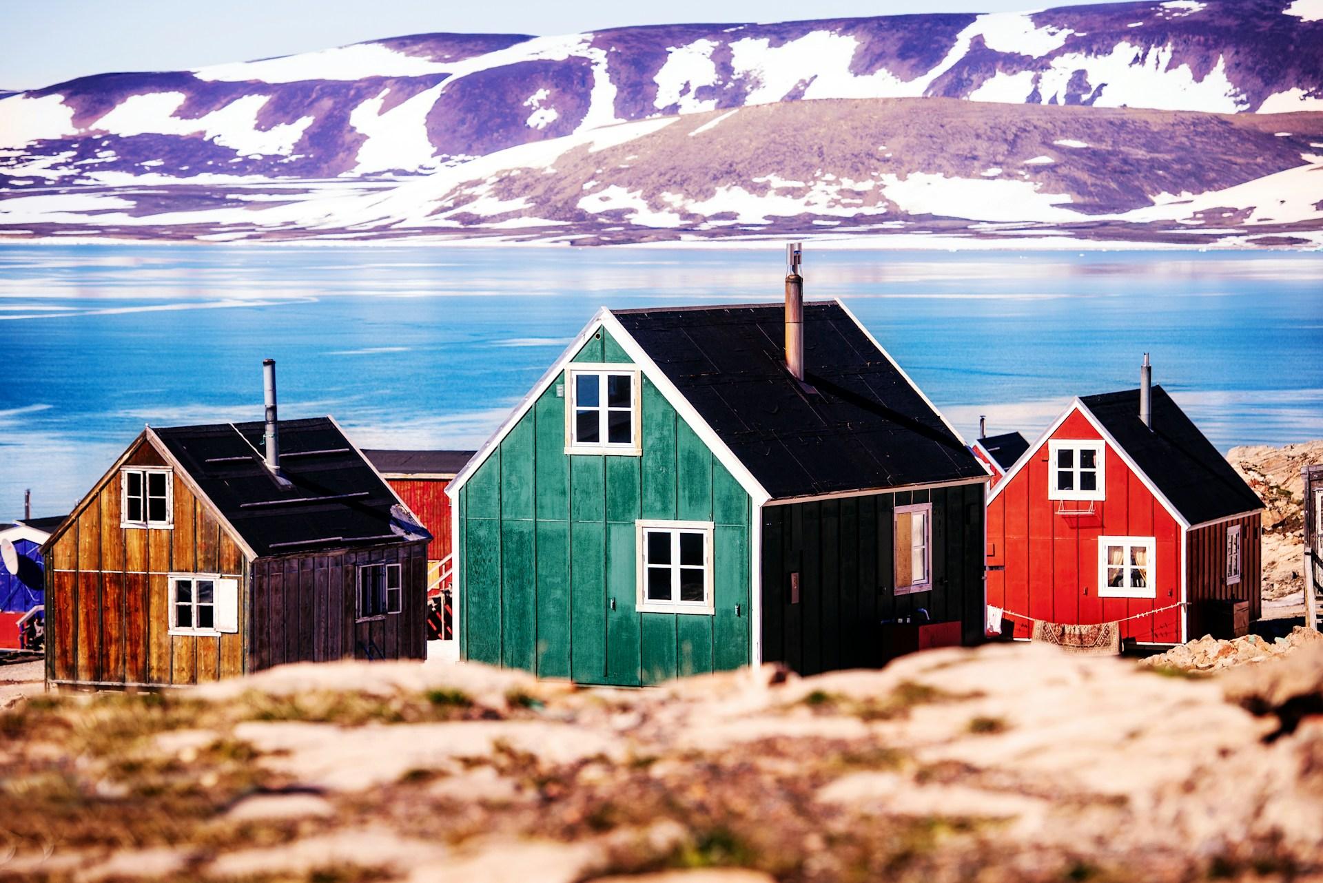 8 Summer Activities You Can Do Yourself in Greenland background